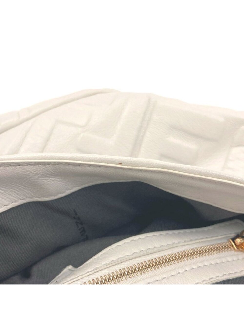 Fendi Mamma Bucket 2-Way Handbag Calf - Picture 9 of 15